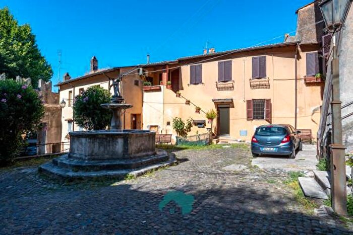 Appartamento quadrilocale in vendita in Vicolo Porta San Martino, Palestrina