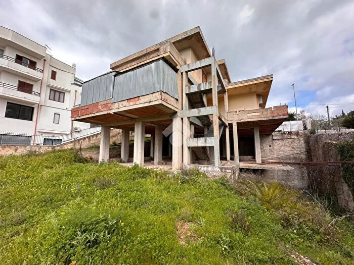 Casa quadrilocale in vendita in Via Risorgimento, Modica