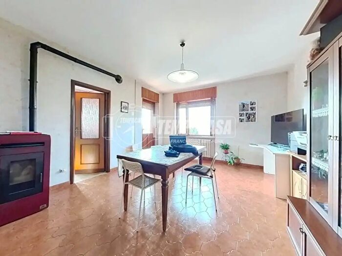 Appartamento con 5 locali in vendita in Via San Pietro, Coassolo Torinese