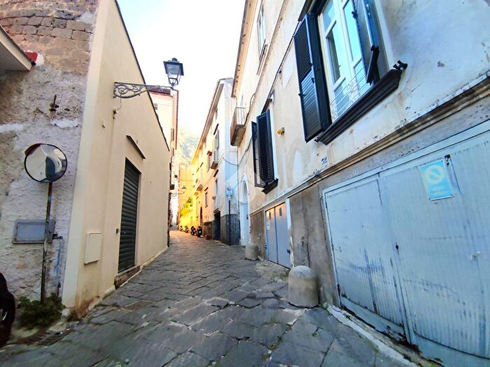 Appartamento trilocale in vendita in Via Vocale, Meta