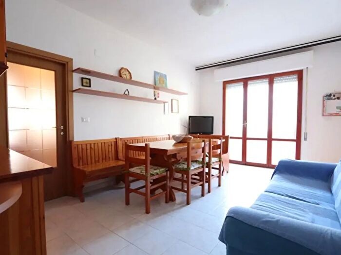 Appartamento trilocale in vendita in Via Metauro, Alba Adriatica