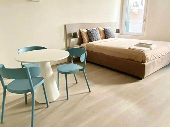 Appartamento monolocale in affitto in Via del Santo, Santo, Padova