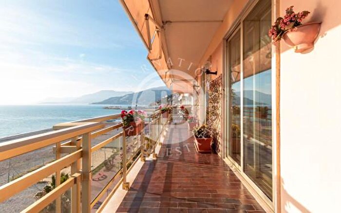 Appartamento con 6 locali in vendita in Ventimiglia