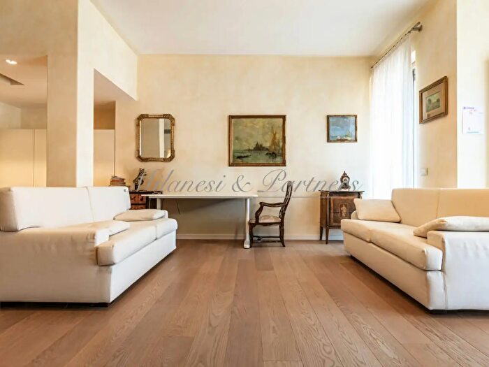 Appartamento quadrilocale in vendita in Via Mazzini, Bergamo