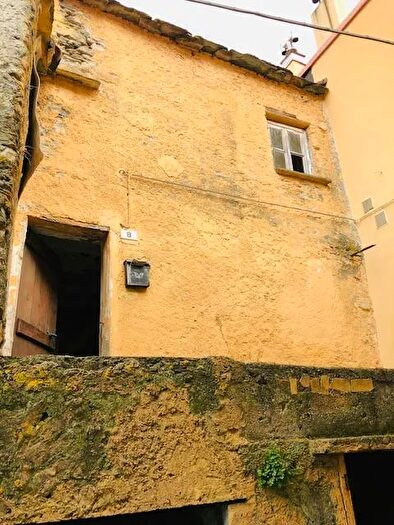 Casa trilocale in vendita in Via Basega Varazze, Varazze