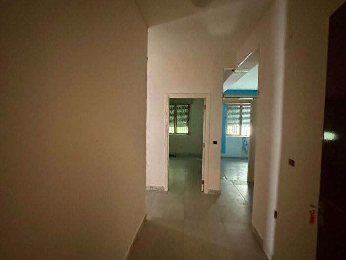 Appartamento bilocale in affitto in Via delle Messi, Fuorigrotta, Napoli