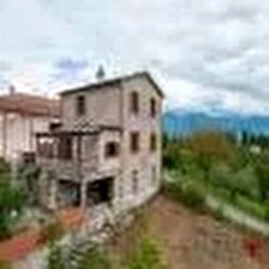 Casa in vendita in Colli Sul Velino