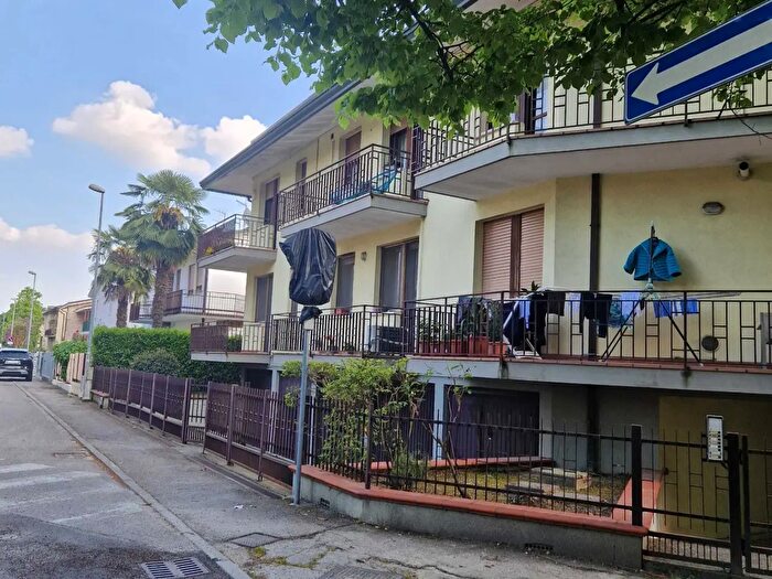 Appartamento con 6 locali in vendita in Rovigo