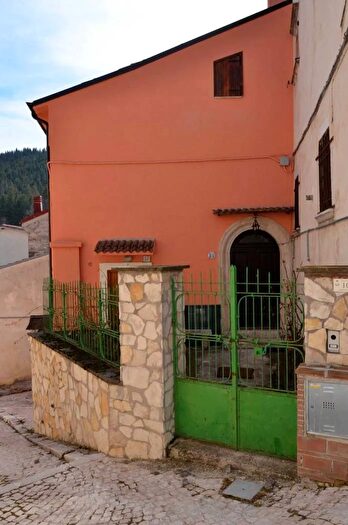 Casa quadrilocale in affitto in Via Arano, Ovindoli