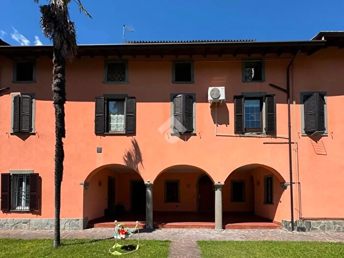 Appartamento bilocale in vendita in Via Ziboni, Endine Gaiano