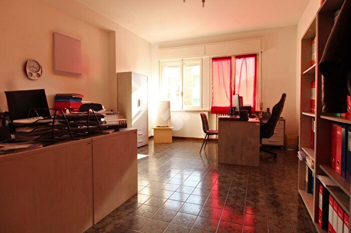 Appartamento trilocale in vendita in Viale Francesco Crispi, Teramo