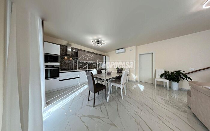 Appartamento trilocale in vendita in Abano Terme