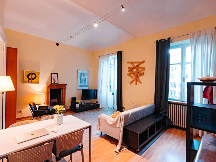 Appartamento quadrilocale in affitto in Via San Pio V, San Salvario Baretti, Torino