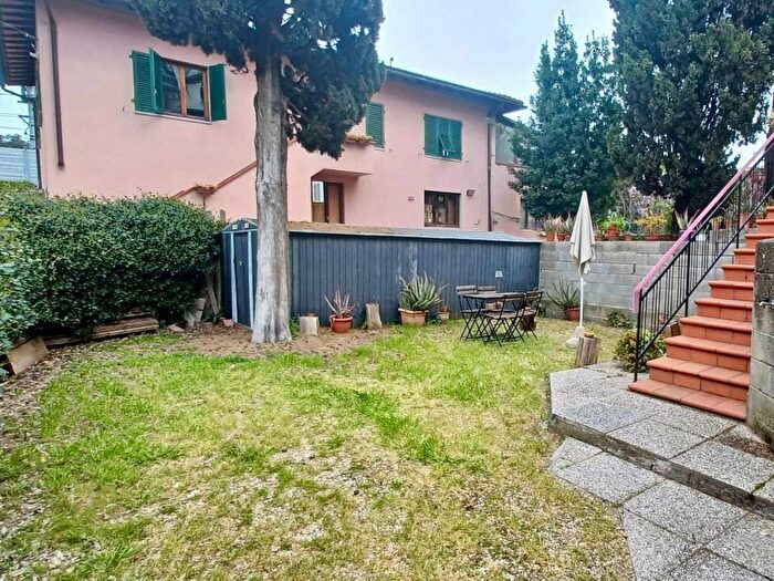 Appartamento con 5 locali in affitto in Via Aretina, Alberti Bellariva, Firenze