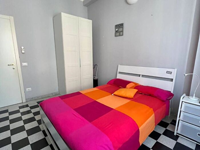 Appartamento quadrilocale in affitto in Via Nemorense, Trieste Coppedè, Roma