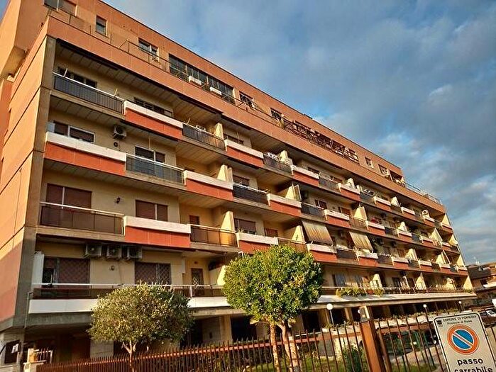 Appartamento trilocale in affitto in Via Silvio Pellico, Pomezia Centro, Pomezia