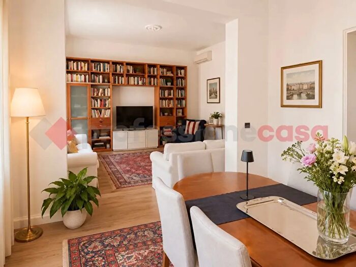 Appartamento con 6 locali in vendita in Via Baldesi, Firenze