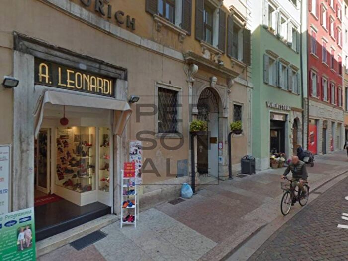 Appartamento quadrilocale in affitto in Centro Storico, Trento