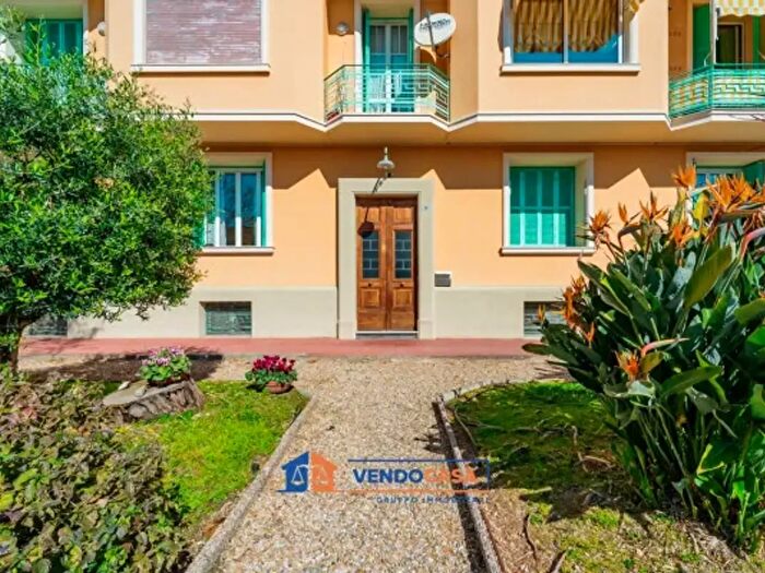 Appartamento trilocale in vendita in Via Giuseppe Giusti, Sanremo