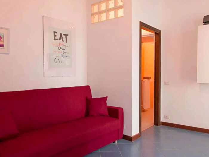 Appartamento monolocale in affitto in Via Porretta, Milano