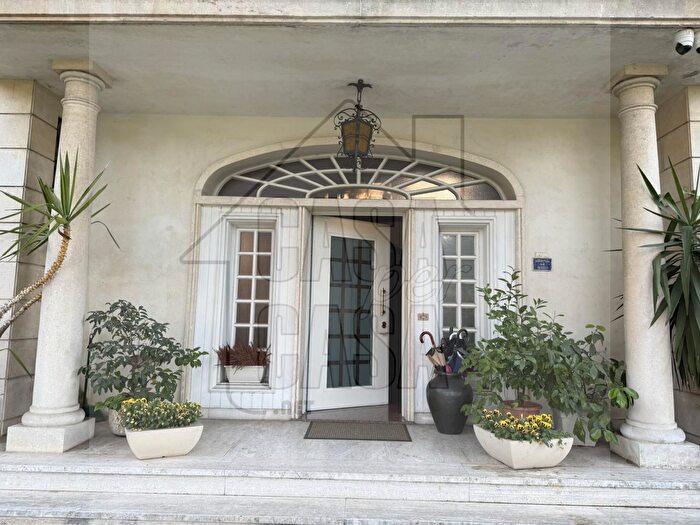 Casa con 15 locali in vendita in Via Cernaia, Padova