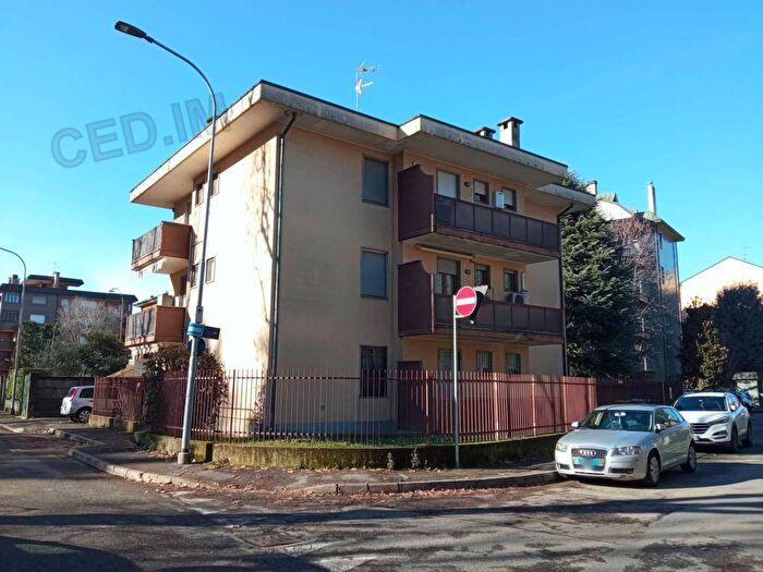 Appartamento bilocale in affitto in Via Stelvio, San Giovanni, Rho