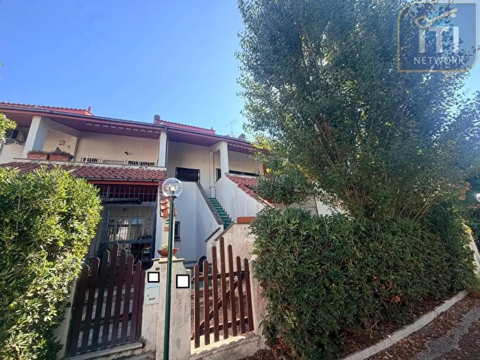 Casa trilocale in vendita in Via dei Delfini, Ardea