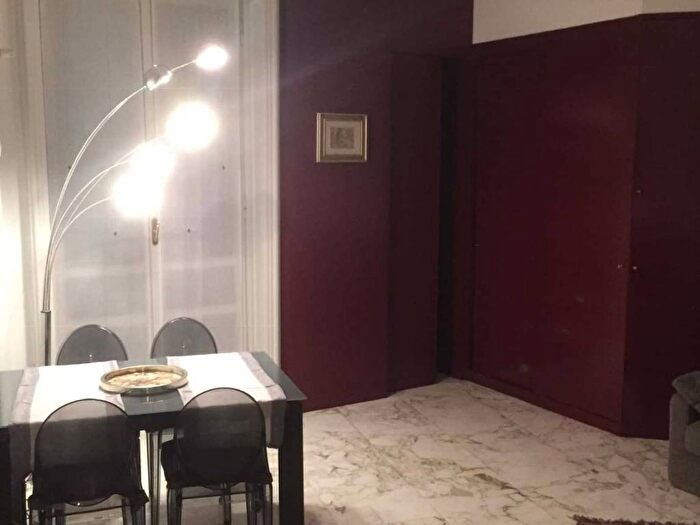 Appartamento bilocale in affitto in Via Monte Leone, Monte Rosa Lotto, Milano
