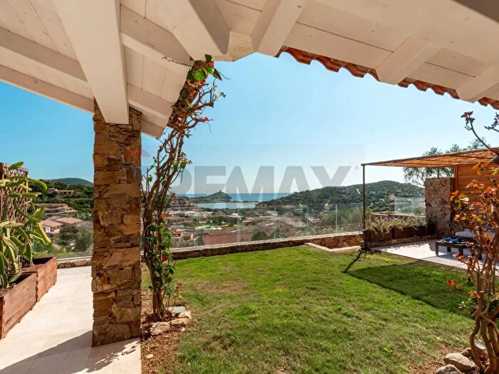 Casa con 5 locali in vendita in Viale Belvedere Snc, Domus de Maria