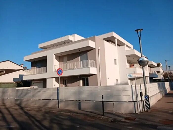 Appartamento trilocale in vendita in Via Giacomo Matteotti, Abano Terme