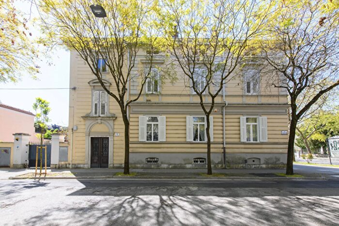 Appartamento con 5 locali in vendita in Gorizia Via Trento, Gorizia