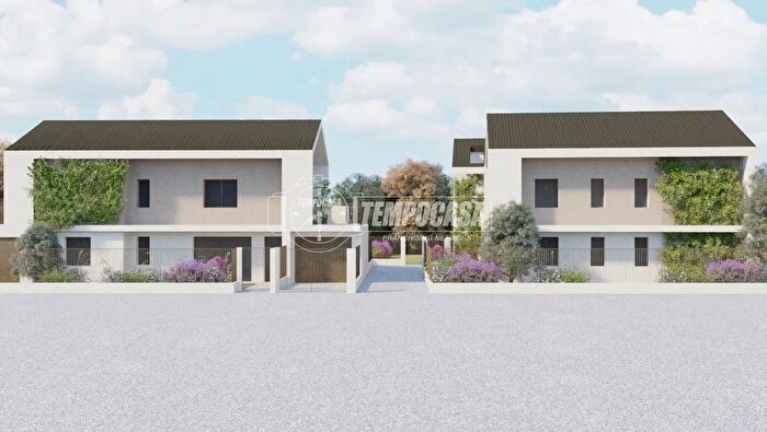 Case in Vendita e in Affitto - 2