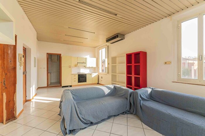 Appartamento bilocale in vendita in Via Cesare Battisti, San Pietro In Casale