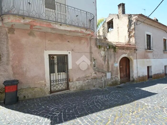 Casa con 5 locali in vendita in Via Mazzini, Piana Di Monte Verna