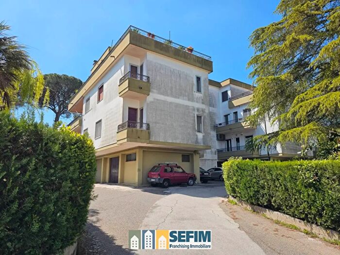 Appartamento con 6 locali in vendita in Via Antonio Brancaccio, Matera