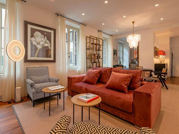 Appartamento con 6 locali in affitto in Via del Gambero, Spagna, Roma