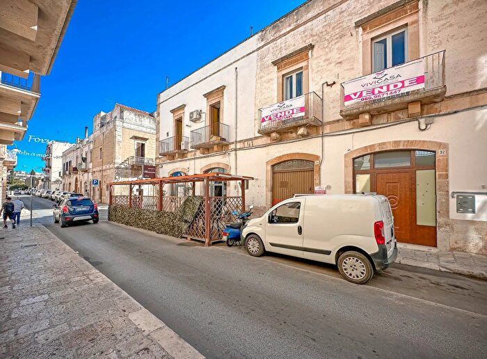 Appartamento con 5 locali in vendita in Via Dante Alighieri Putignano, Putignano