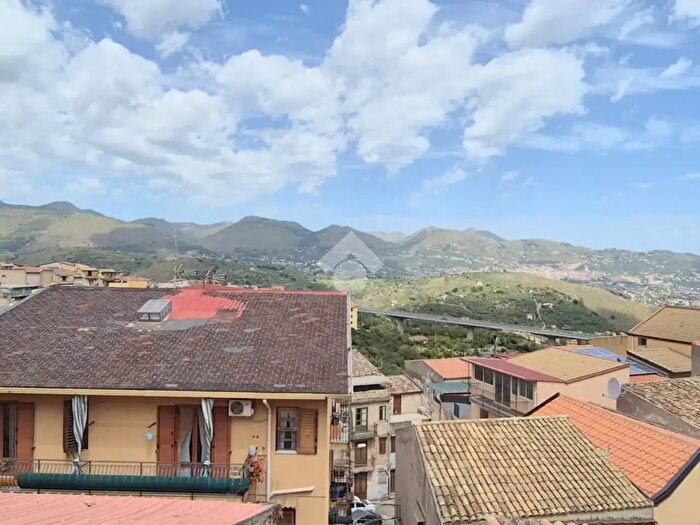Appartamento trilocale in vendita in Via Catalano, Altofonte