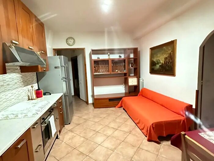 Appartamento trilocale in affitto in Via Rudiano, Roma