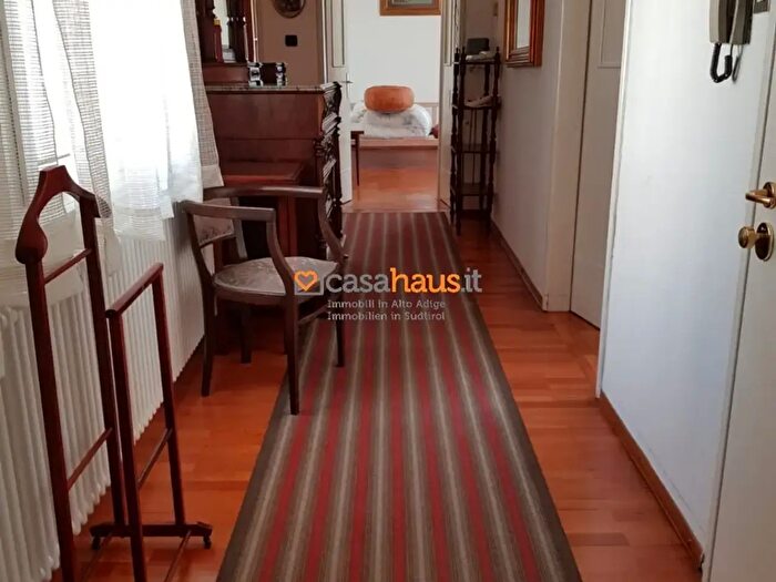 Appartamento con 7 locali in vendita in Bolzano