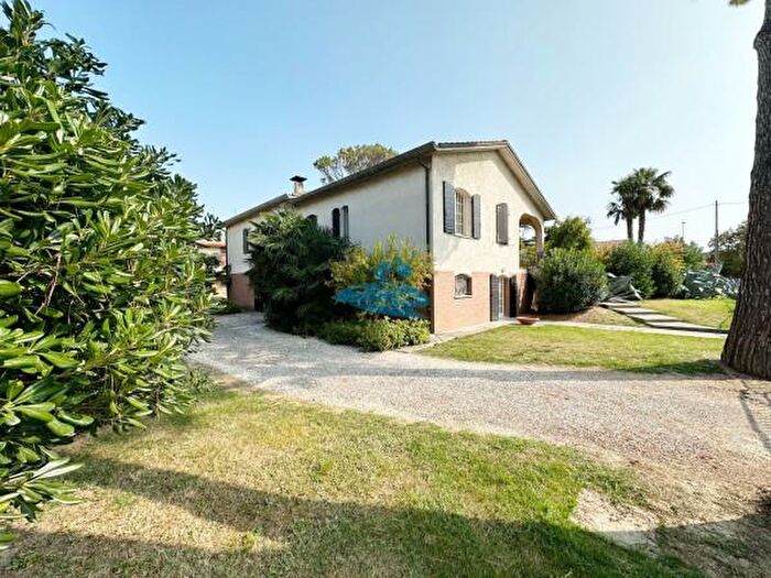 Casa con 6 locali in vendita in Ravenna
