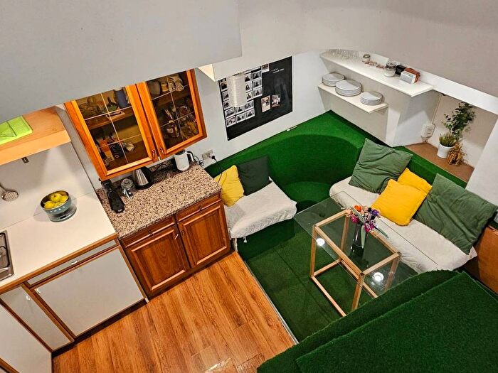 Appartamento monolocale in affitto in Via Carlo Maderno, Ascanio Sforza, Milano