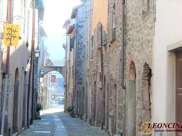 Casa quadrilocale in vendita in Via Borgo, Villafranca In Lunigiana