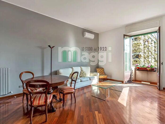 Appartamento trilocale in vendita in Viale Romagna, Milano