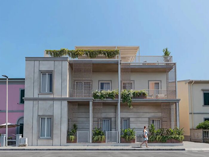 Appartamento trilocale in vendita in Cecina