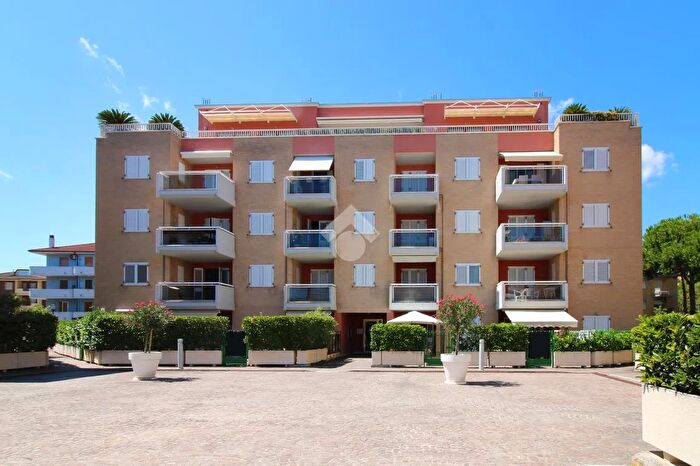 Appartamento trilocale in vendita in Via Martiri di Cefalonia, Porto San Giorgio