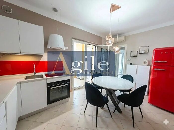 Appartamento trilocale in vendita in Via Alessandro Volta, San Benedetto Del Tronto