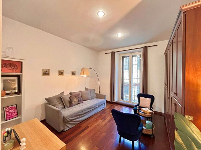 Appartamento bilocale in affitto in Via Pastrengo, Isola, Milano