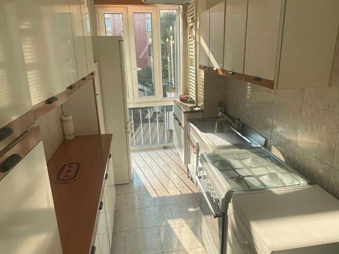 Appartamento trilocale in affitto in Via Alessio Olivieri, San Carlo, Milano
