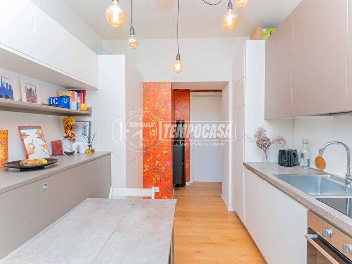 Appartamento bilocale in affitto in Via Pietro di Pietramellara, Dergano, Milano